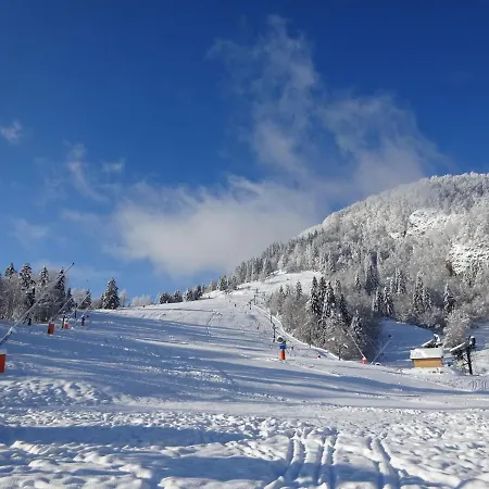 Gite Les Sapins شقة